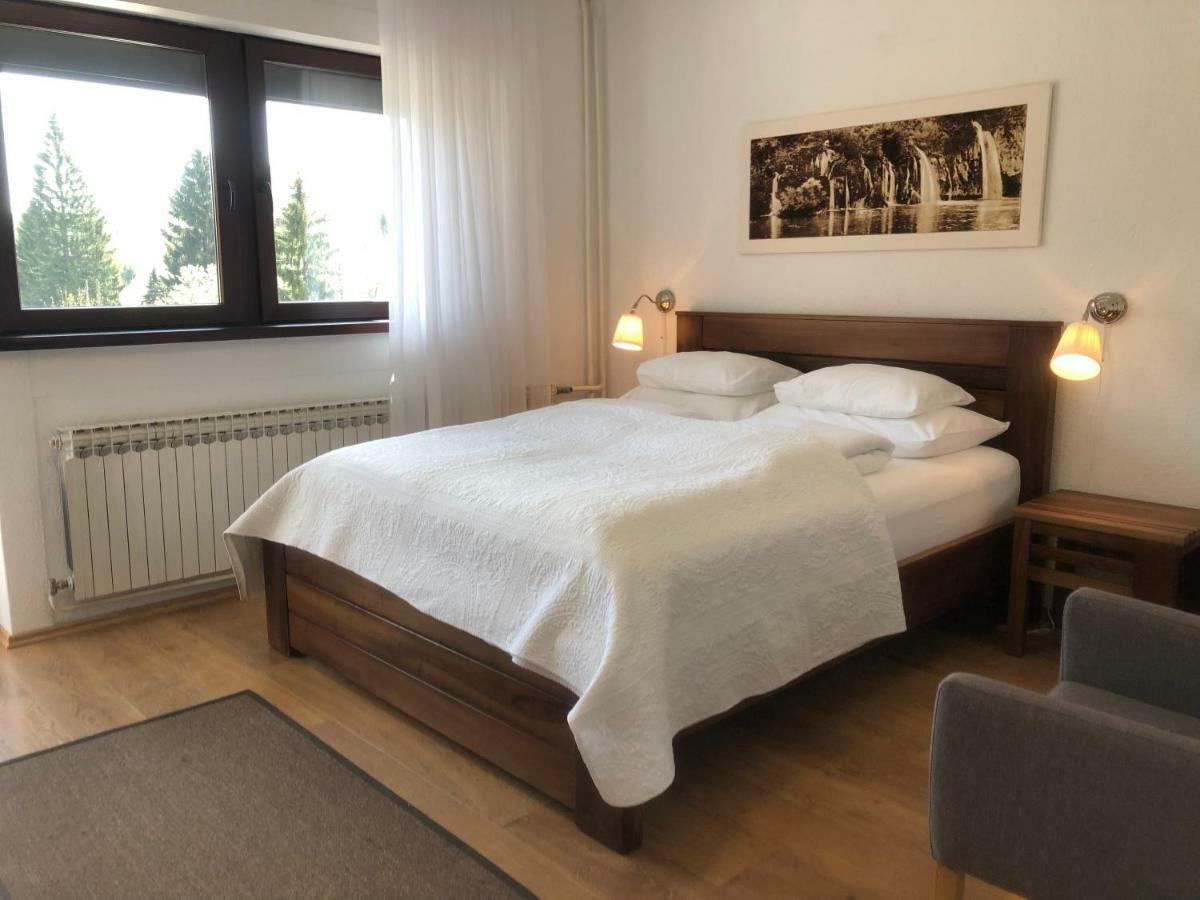 Guest house Plitvice Miric 3*