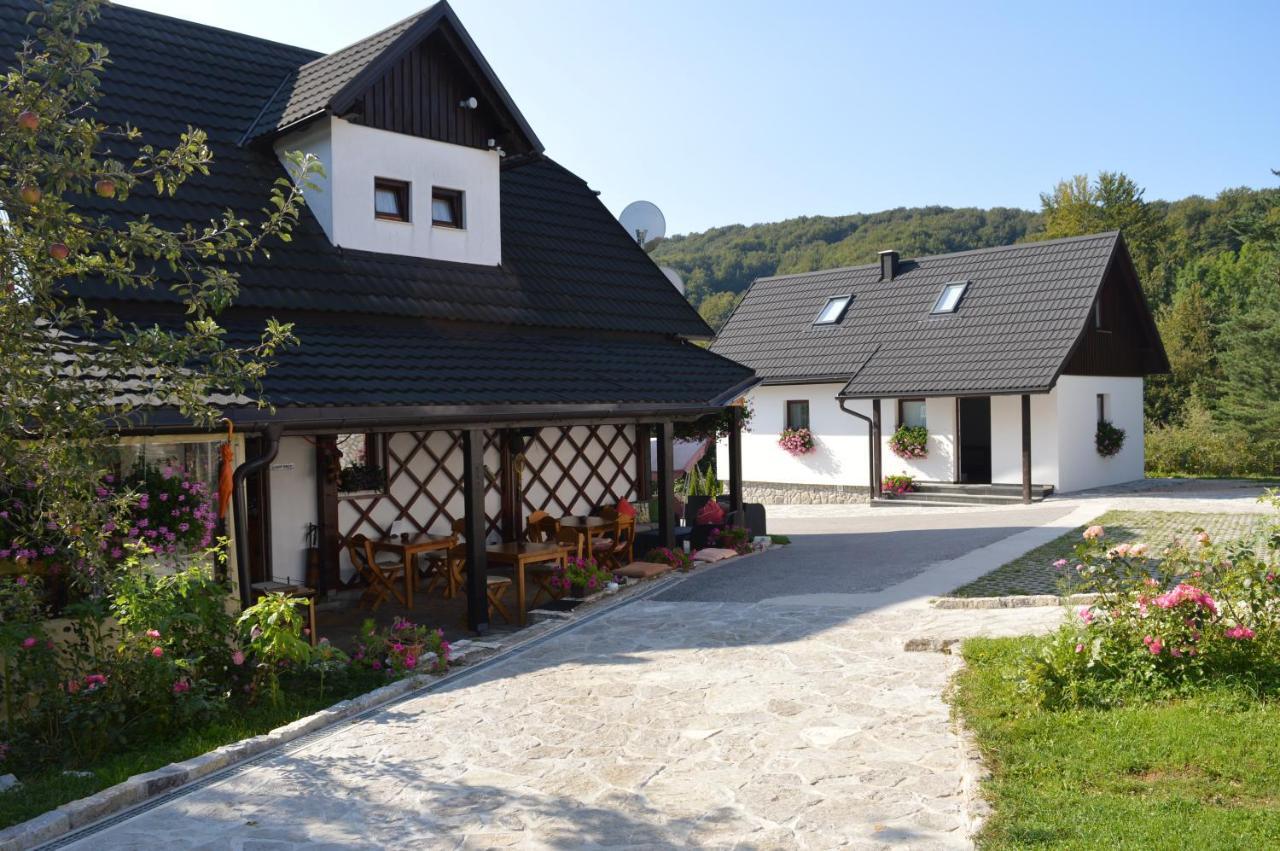 Guest house Plitvice Miric 3*